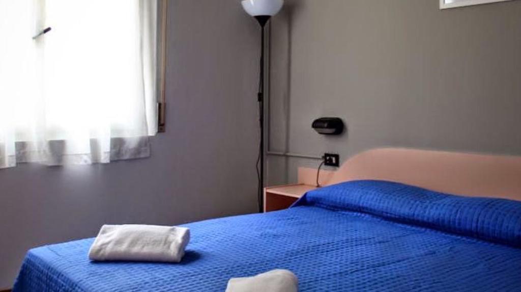 Hotel Laura Римини Экстерьер фото